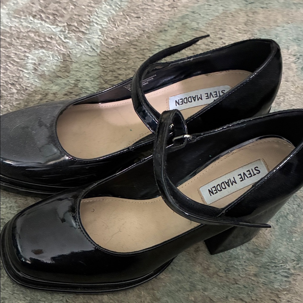 Steve Madden Glossy Black Heels